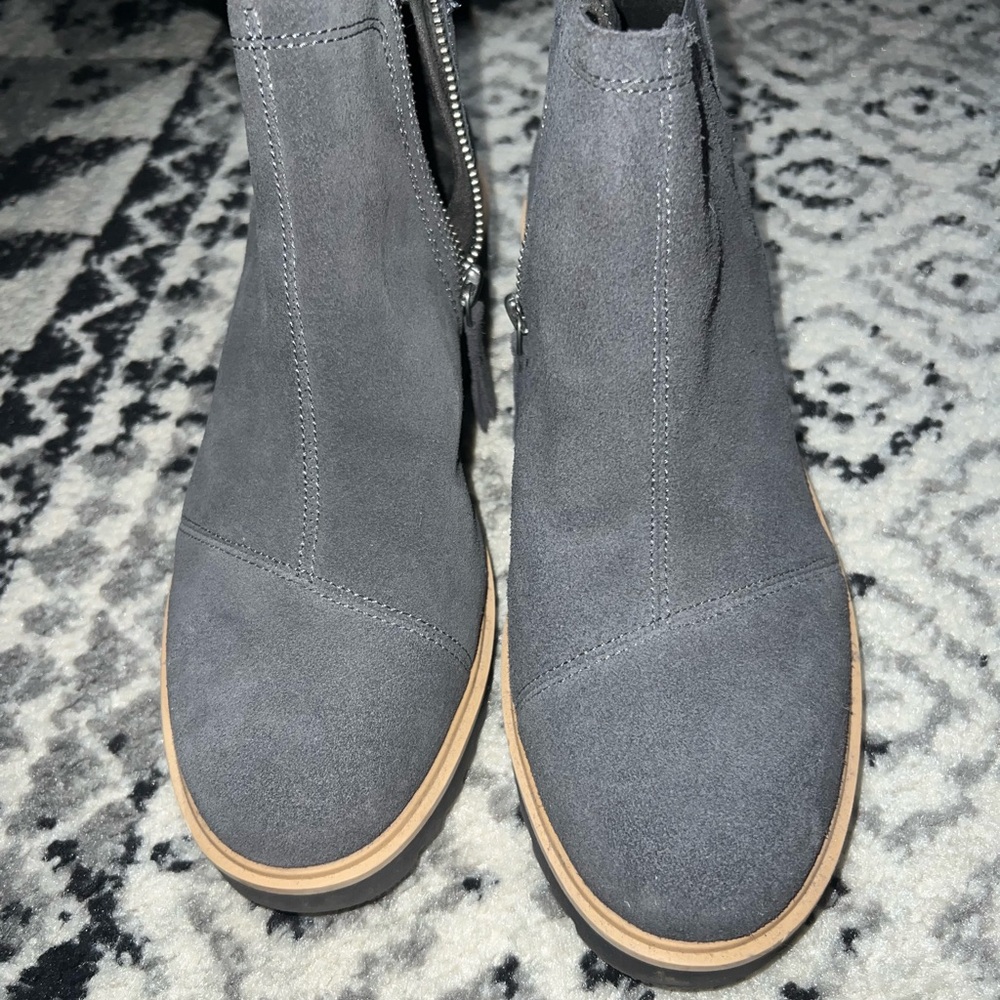 TOMS booties - Picture 2 of 5